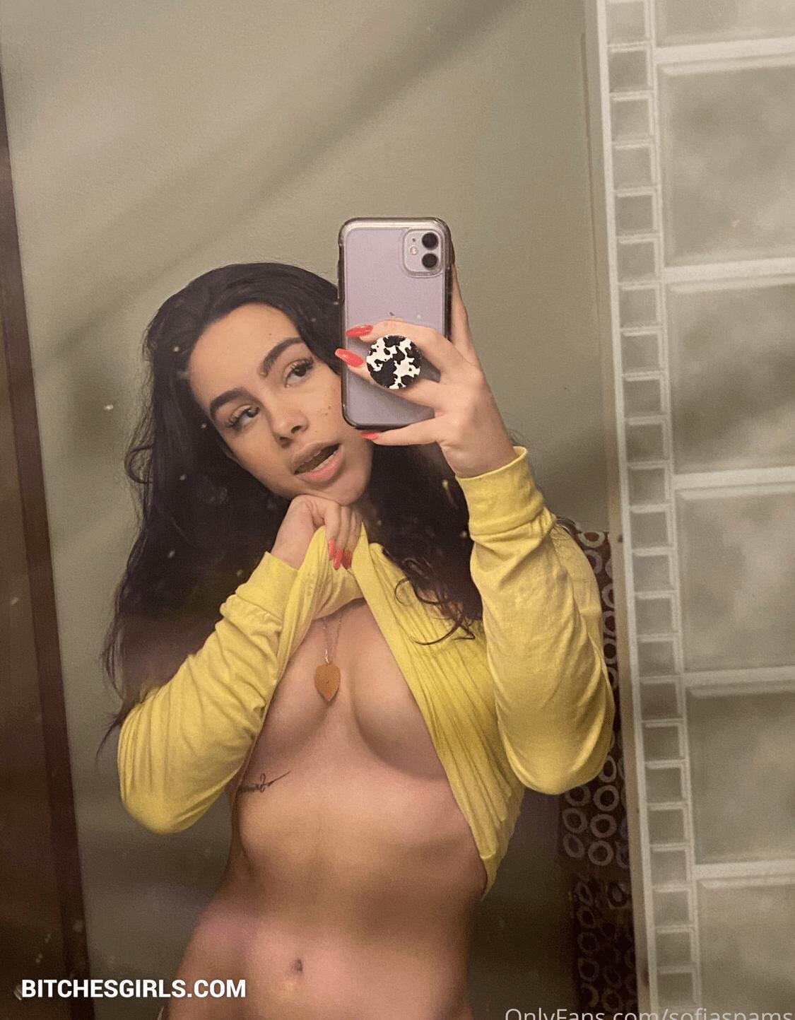 Sofiaspamssometimes nudes